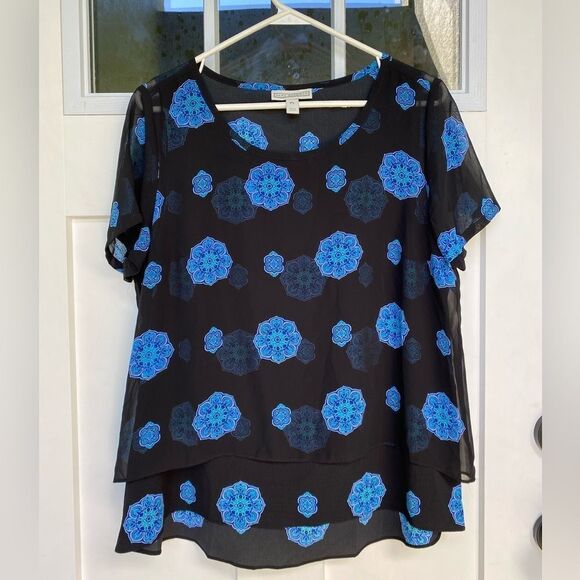 EUC DANA BUCHMAN Black & Blue Mandala Top with Sheer Cover Short Sleeve PL - Picture 1 of 9